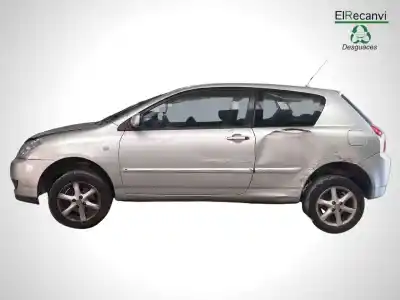 Veículo de Sucata toyota corolla (e12) 2.0 d-4d sol sedán do ano 2005 alimentado 1cdftv