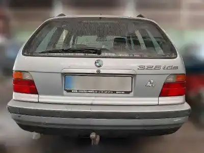 Veículo de Sucata bmw serie 3 touring (e36) 325tds do ano 2008 alimentado 256t1