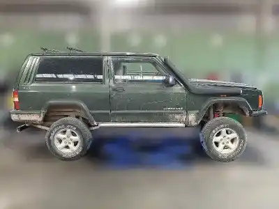Veículo de Sucata jeep cherokee (xj) 2.5 tdi 4x4 do ano 1997 alimentado 