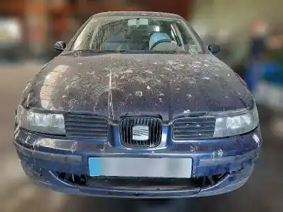 Здавання транспортного засобу seat leon (1m1) 1.6 року 2001 потужний akl