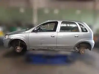 Здавання транспортного засобу opel corsa c blue line року 2006 потужний z12xep