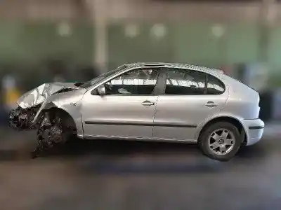 Здавання транспортного засобу seat leon (1m1) 1.9 tdi року 2001 потужний asv