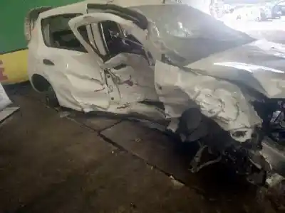 Scrapping Vehicle DACIA SANDERO Básico of the year 2001 powered D4F732