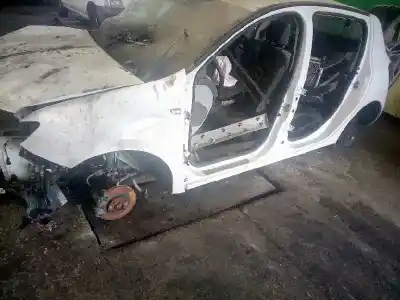 Scrapping Vehicle dacia sandero básico of the year 2001 powered d4f732