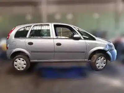 Sloopvoertuig OPEL MERIVA Cosmo van het jaar 2003 aangedreven Y17DT