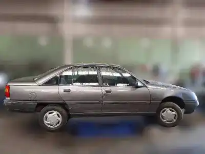 Sloopvoertuig OPEL OMEGA B 4/1.998 van het jaar 1989 aangedreven 2.0