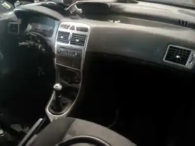 Здавання транспортного засобу peugeot 307 break / sw (s1) sw року 2004 потужний rhsdw10ated