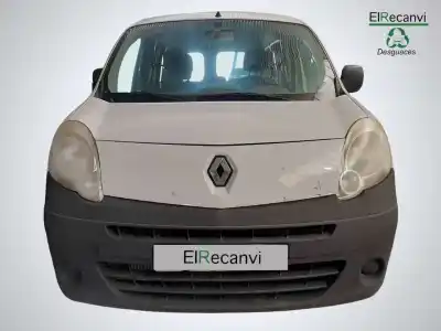 Véhicule à la ferraille renault kangoo authentique de l'année 2011 alimenté k9k