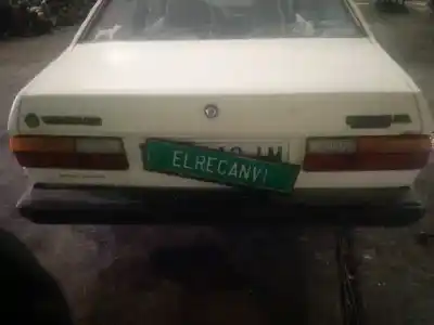 Veículo de Sucata VOLKSWAGEN POLO (867/871/873) Azur Berlina do ano 1987 alimentado MH