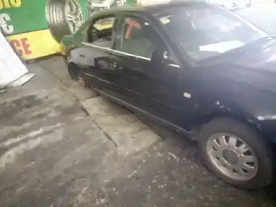 Veicolo di demolizione AUDI A4 B5 AVANT (8D5) 1.8 T dell'anno 1999 alimentato APU