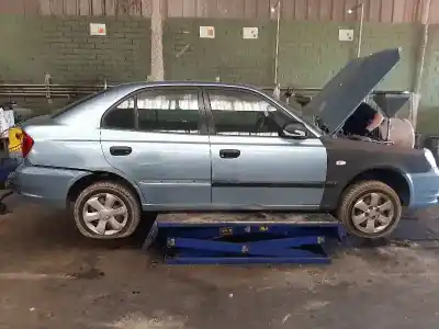 Veículo de Sucata hyundai accent (lc) l crdi do ano 2004 alimentado d3ea