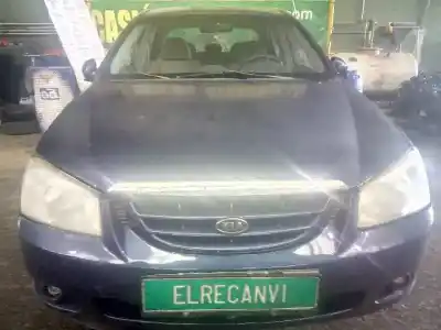 Veículo de Sucata kia cerato 2.0 ex crdi berlina do ano 2004 alimentado d4ea