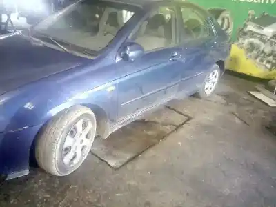 Veículo de Sucata kia cerato 2.0 ex crdi berlina do ano 2004 alimentado d4ea