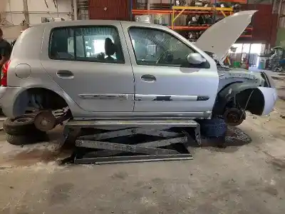 Утилизация автомобиля renault clio ii fase ii (b/cb0) base authentique 65 cv / 48 kw года 2005 питание k9k