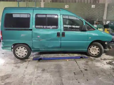 Veículo de Sucata peugeot expert kasten standard básico do ano 2001 alimentado rhz