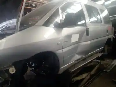 Scrapping Vehicle citroen jumpy combi confort (5/6 plazas) of the year 2003 powered rhx