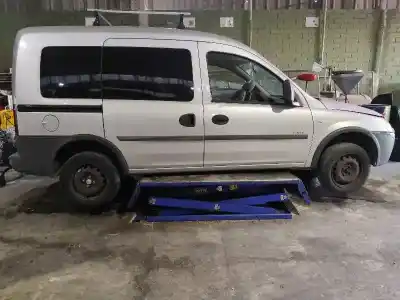 Veículo de Sucata opel combo familiar do ano 2003 alimentado y17dt
