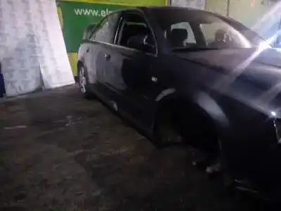 Veículo de Sucata audi a4 berlina (8e) 2.5 v6 24v tdi do ano 2002 alimentado ake