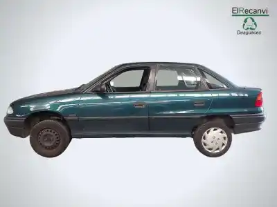 Veículo de Sucata opel astra f berlina básico do ano 1995 alimentado x16xel