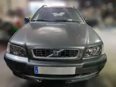 Scrapping Vehicle VOLVO V40 FAMILIAR 1.9 D+ (85kW) 116 CV / 85 KW of the year 2002 powered D4192T3