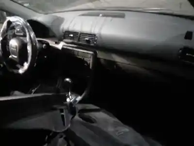 Veículo de Sucata audi a4 berlina (8e) 2.0 tdi 16v (103kw) do ano 2005 alimentado blb