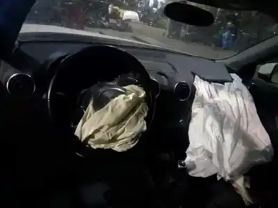 Здавання транспортного засобу audi a1 (8x) ambition року 2012 потужний cbza