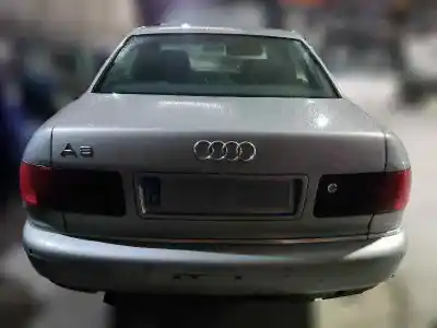 Здавання транспортного засобу audi a8 (d2) 4.2 v8 40v року 2001 потужний 