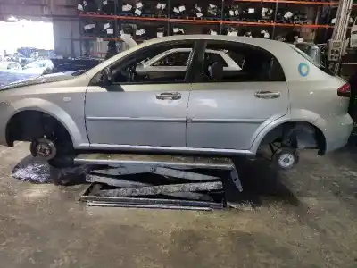 Veículo de Sucata CHEVROLET LACETTI SX do ano 2001 alimentado F16D3