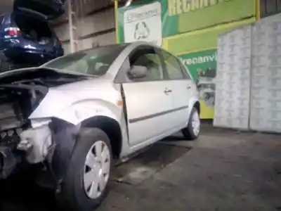 Veículo de Sucata ford fiesta (cbk) ambiente do ano 2005 alimentado f6ja