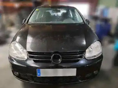 Veicolo di demolizione volkswagen                                         golf v (1k1) (10.2003)                                                                                                                                                                                                                                     d-bkc                                                                                                                                                                                                                                                      dell'anno 2005 alimentato bkc