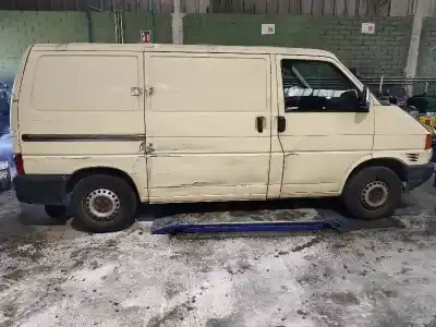 Vehicul casat volkswagen t4 bus (mod. 1991) california event al anului 2002 alimentat ajt