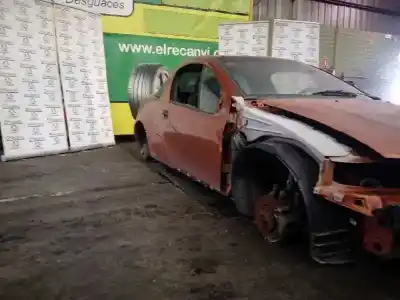 Veículo de Sucata opel tigra twintop (x04) 1.4 (r97) do ano 2001 alimentado 