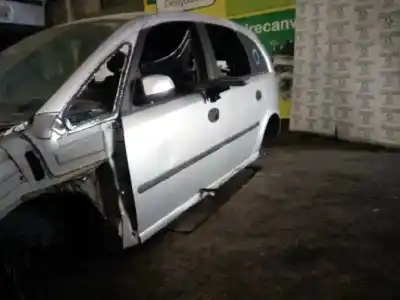 Veículo de Sucata opel meriva * do ano 2001 alimentado 