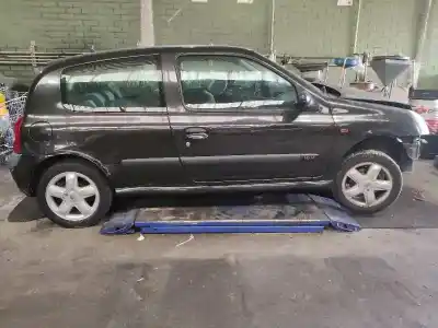 Здавання транспортного засобу RENAULT CLIO II FASE II (B/CB0) Extreme 75 CV / 55 KW року 2002 потужний D4FB7