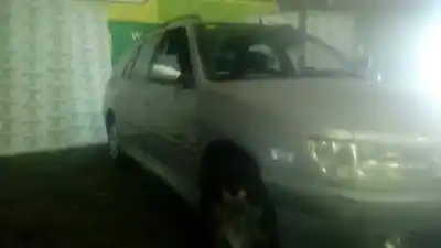 Veículo de Sucata peugeot 306 break boulebard do ano 2000 alimentado wjzdw8