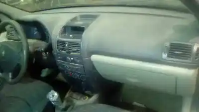 Утилизация автомобиля renault clio ii fase ii (b/cb0) authentique года 2003 питание d4f