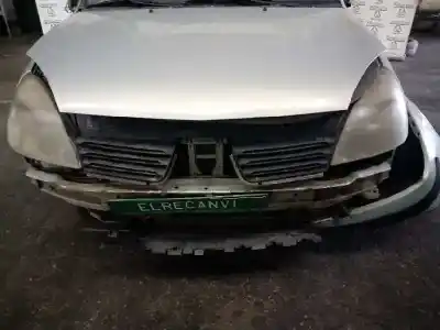 Здавання транспортного засобу RENAULT CLIO II FASE II (B/CB0) Base Authentique 65 CV / 48 KW року 2005 потужний K9K700