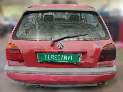 Veículo de Sucata volkswagen golf iii berlina (1h1) gti do ano 2001 alimentado 2e