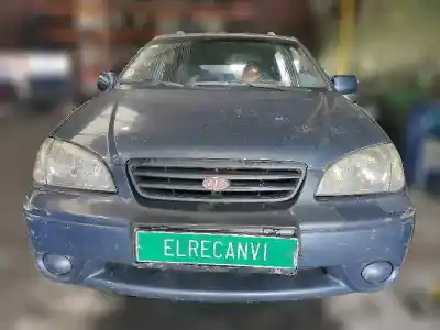 Veicolo di demolizione kia carens 1.8 monovolumen dell'anno 2002 alimentato t8