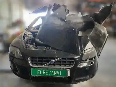 Véhicule à la ferraille volvo c70 cabriolet d5 momentum de l'année 2007 alimenté d5244t8