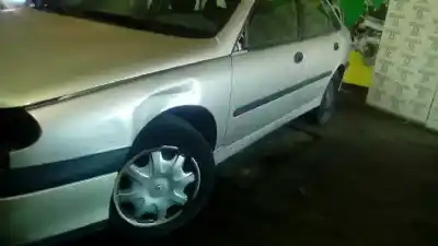 Здавання транспортного засобу renault laguna (b56) 1.9 dci diesel cat 107 cv / 79 kw року 1998 потужний f9q718