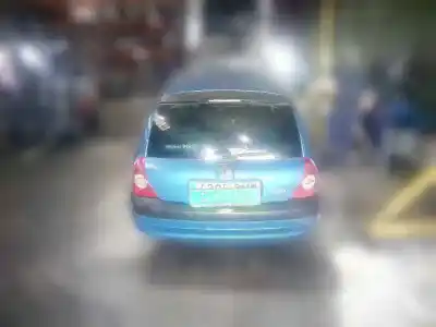 Veículo de Sucata renault clio ii fase ii (b/cb0) base authentique 75 cv / 55 kw do ano 2001 alimentado d4f