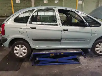 Veículo de Sucata citroen xsara picasso (n68) 2.0 hdi do ano 2001 alimentado rhy