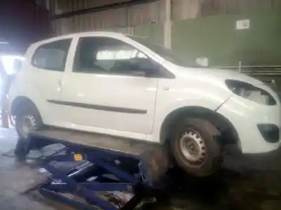 Véhicule à la ferraille RENAULT TWINGO Dynamique de l'année 2010 alimenté K9K718