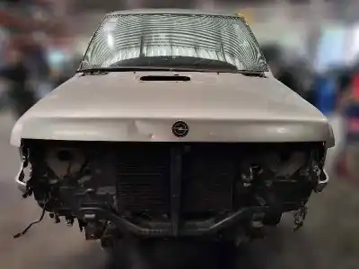 Vehicul casat opel monterey básico al anului 1998 alimentat 4jx1