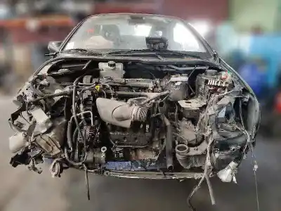 Véhicule à la ferraille peugeot 206 cc cc de l'année 2002 alimenté rfnew10j4