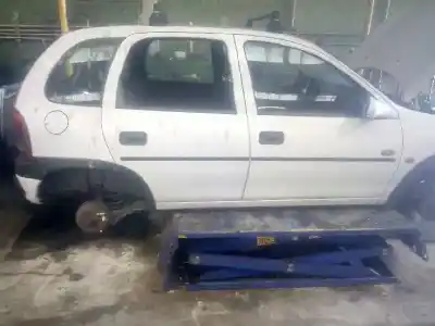 Véhicule à la ferraille OPEL CORSA B Fresh de l'année 1997 alimenté X14SZ