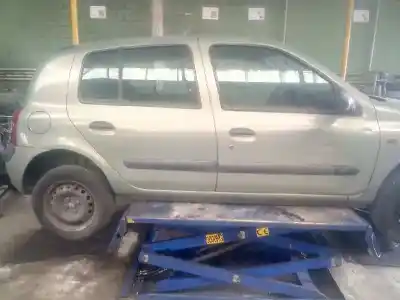 Scrapping Vehicle renault clio ii fase ii (b/cb0) base authentique 75 cv / 55 kw of the year 2002 powered d4f