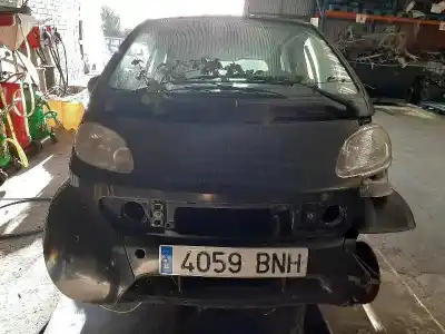 Vehicul casat smart micro compact . al anului 2001 alimentat 