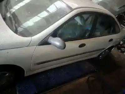 Утилизация автомобиля RENAULT LAGUNA (B56) 2.0 D RN (B56F/G) года 1997 питание G8T